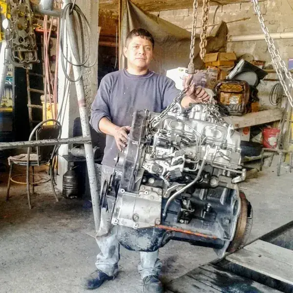 Tlgo. José Washington Pila — Tecnólogo en Mecánica Automotriz, sur de Quito